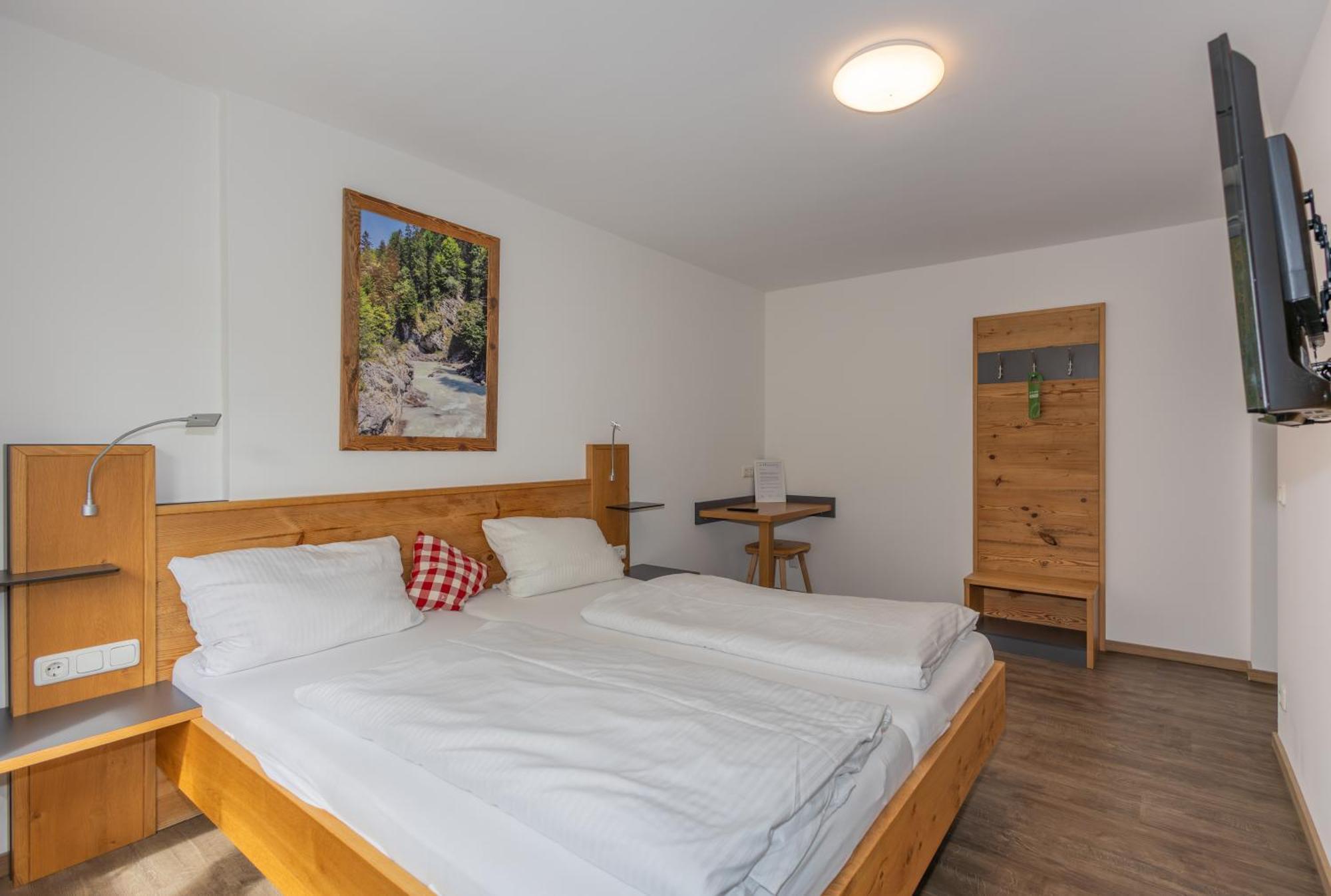 Hotel Isarwinkel Geretsried Esterno foto