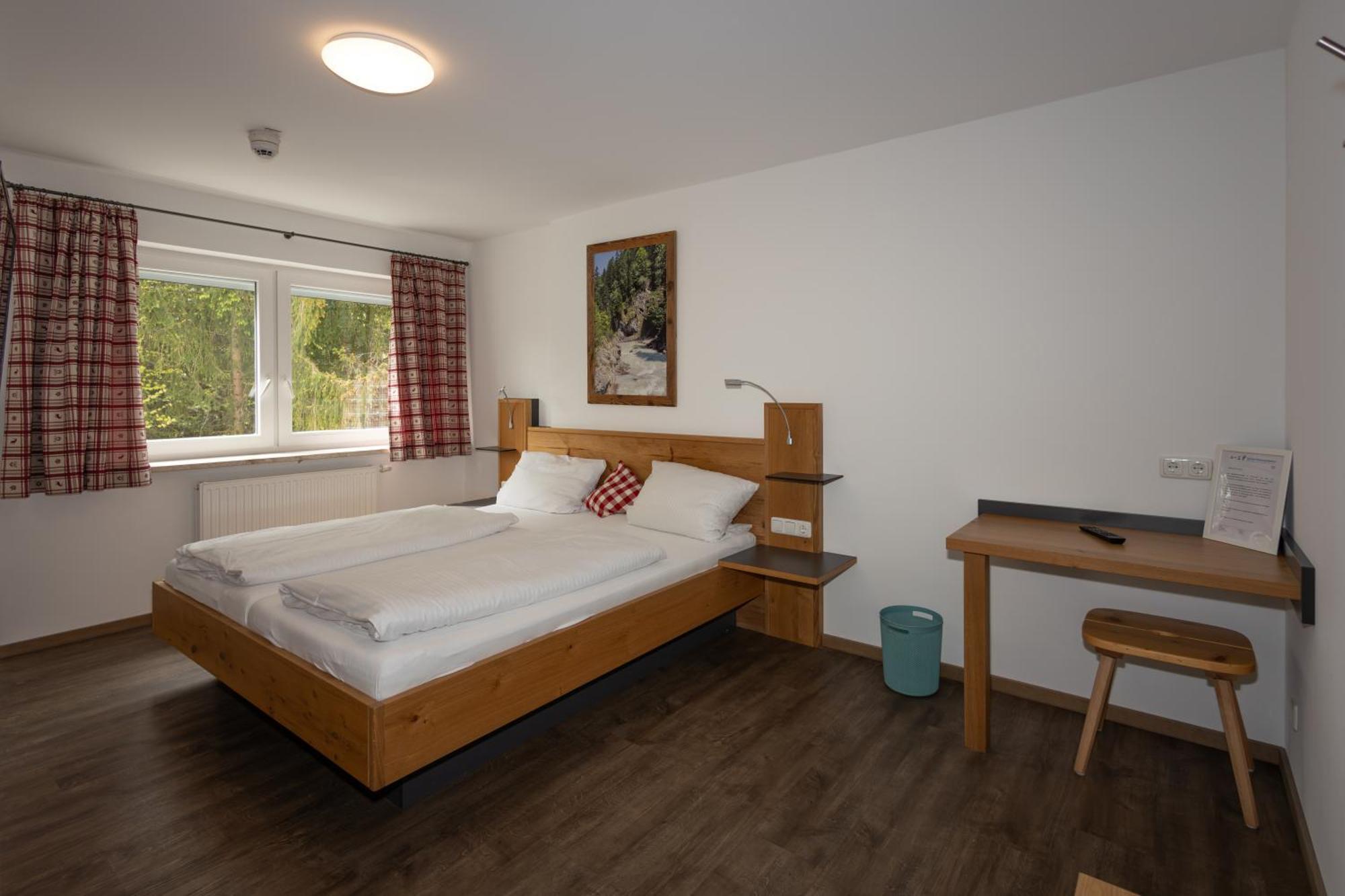 Hotel Isarwinkel Geretsried Esterno foto